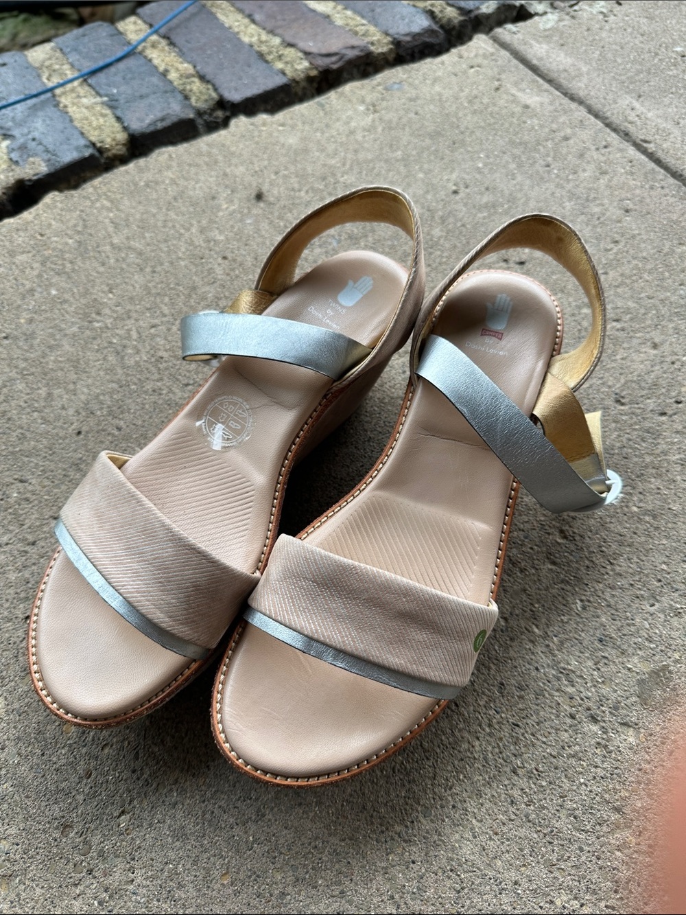 Camper Women's Nude and Metallic Silver Slingback Sandals